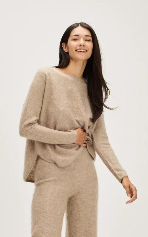 Davida Brushed Curved Sweater Mink