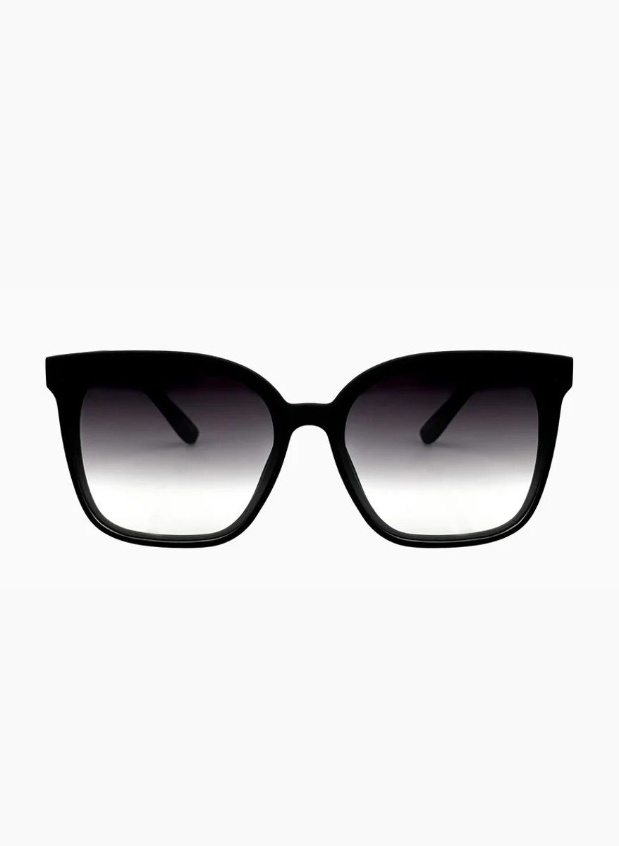 Otra Eyewear Betty Black/Smoke