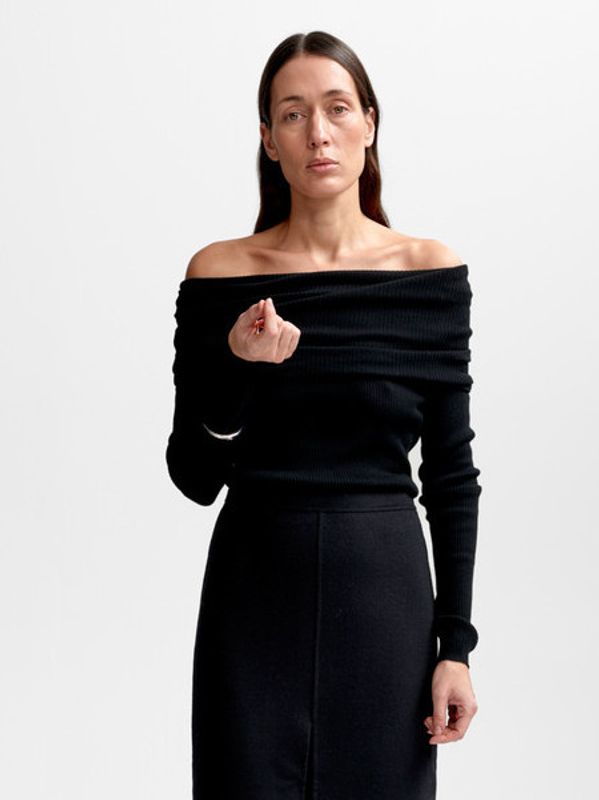 CHRISTIAN AKS Delphine Merino Top Black